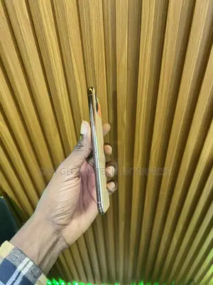Apple iPhone 11 Pro Max 64 GB Gold