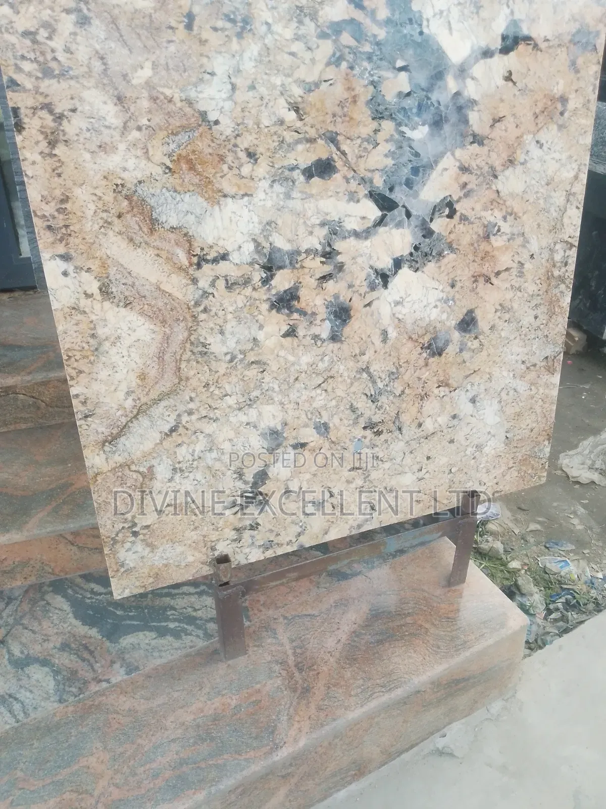 Milaanelo Glaze Marble