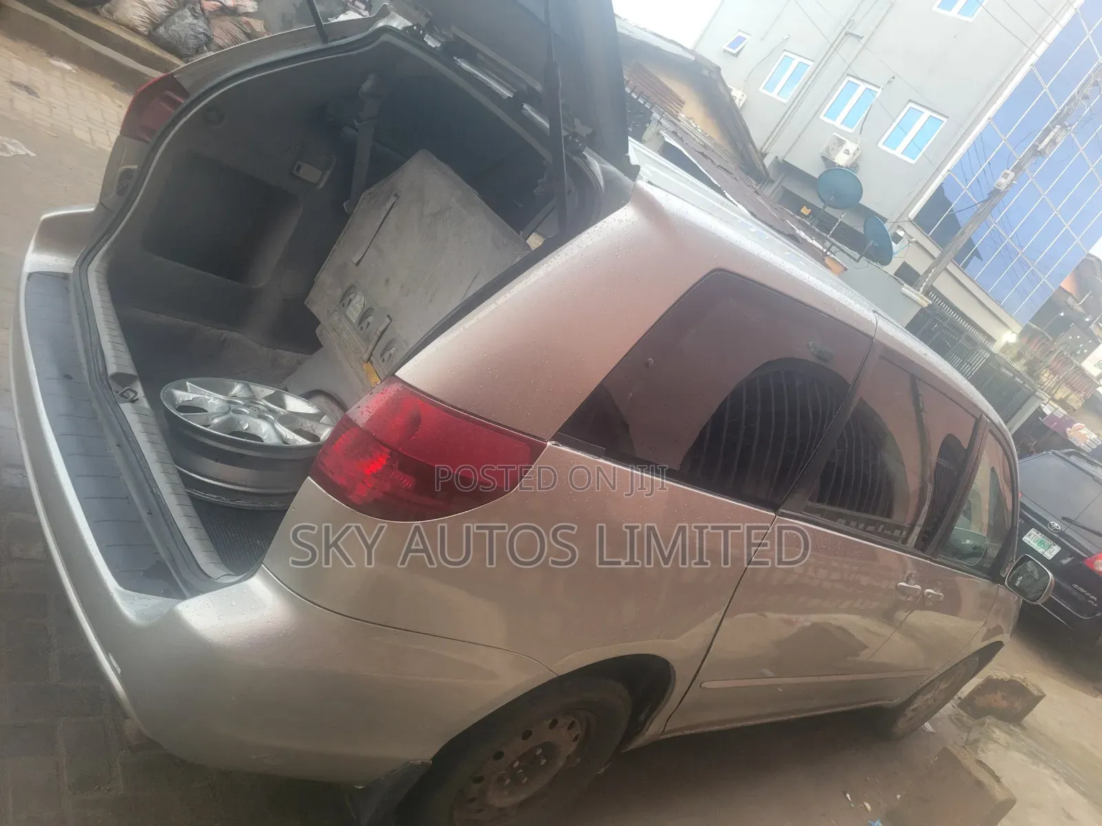 Toyota Sienna LE AWD 2005 Silver