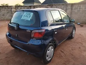Toyota Yaris 2004 Black