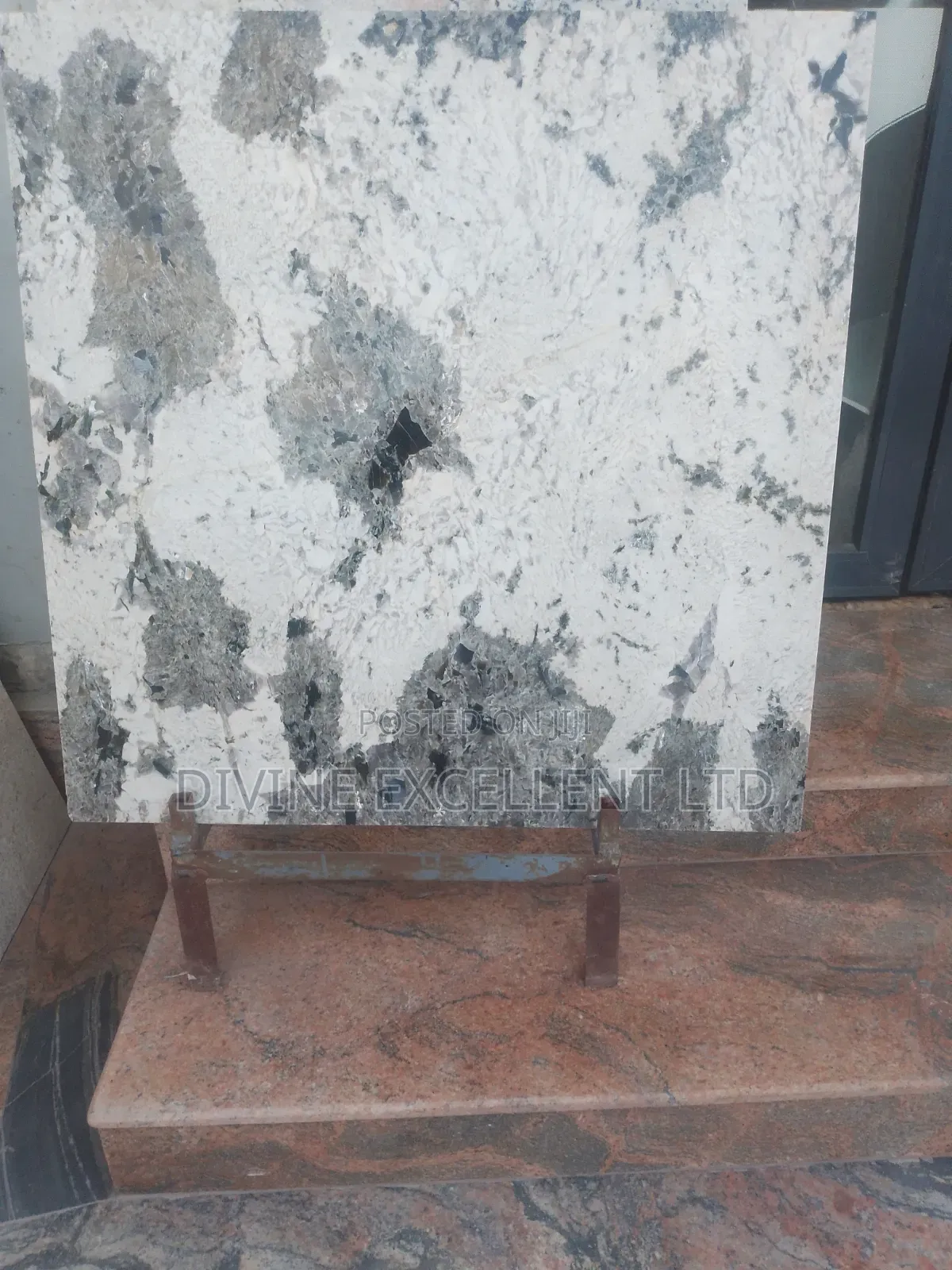 Cecilia Marble Wave