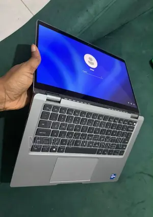 Laptop Dell Latitude 5320 2-in-1 32GB Intel Core i7 SSD 512GB