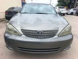Toyota Camry LE 4dr Sedan (2.4L 4cyl 5M) 2003 Gray