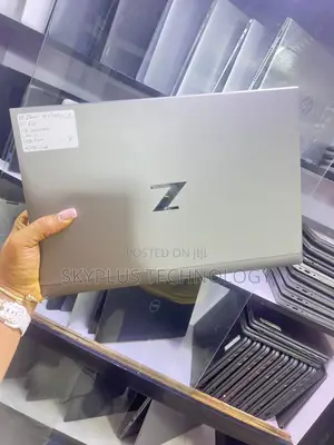 Laptop HP ZBook Firefly 14 G7 16GB Intel Core i5 SSD 256GB