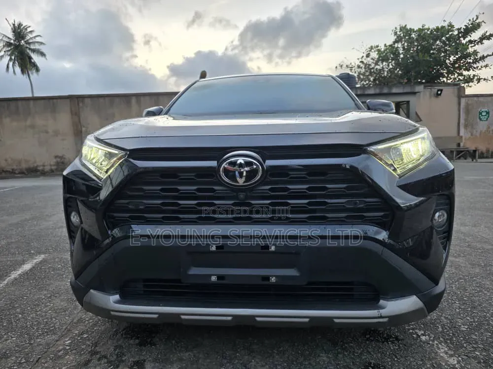 Toyota RAV4 2023 Black