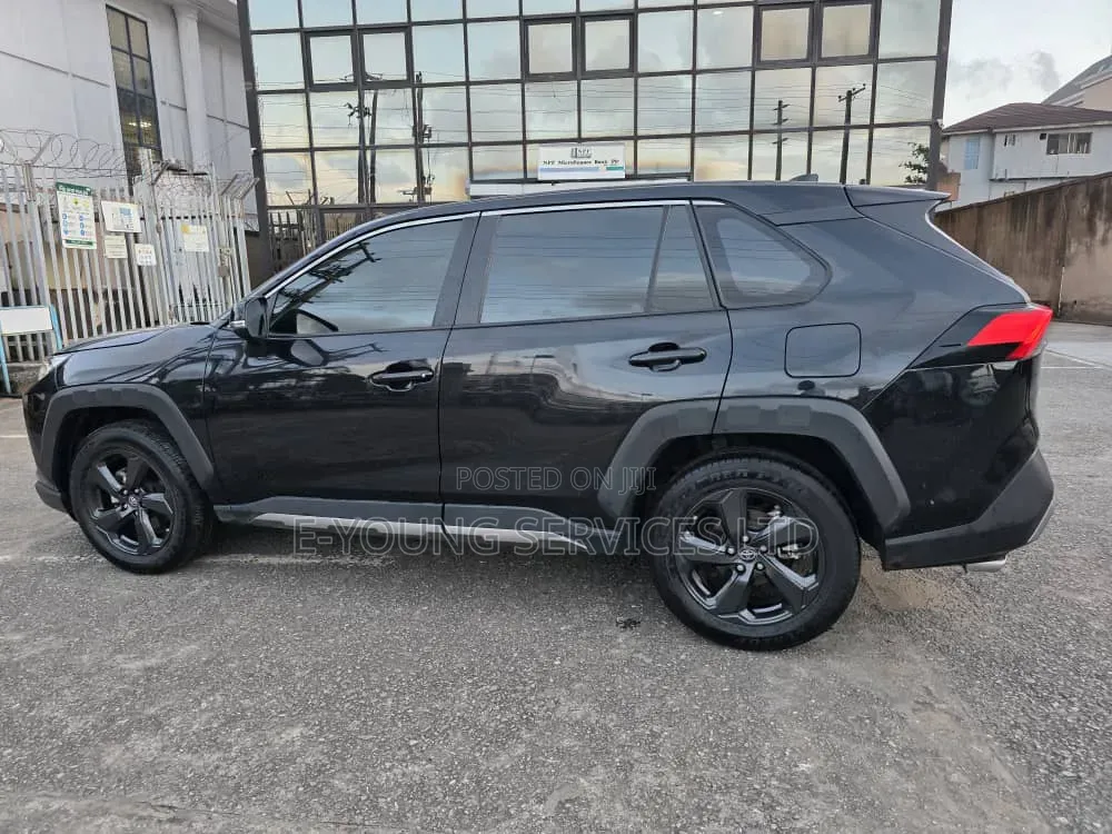 Toyota RAV4 2023 Black