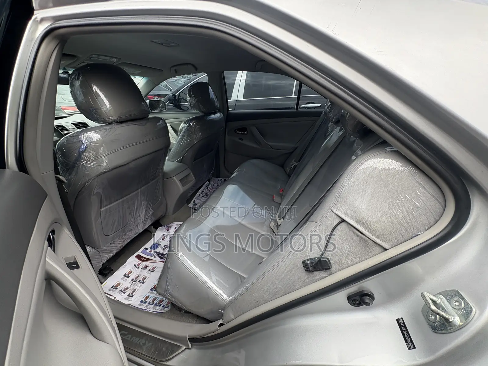 Toyota Camry 2011 Silver