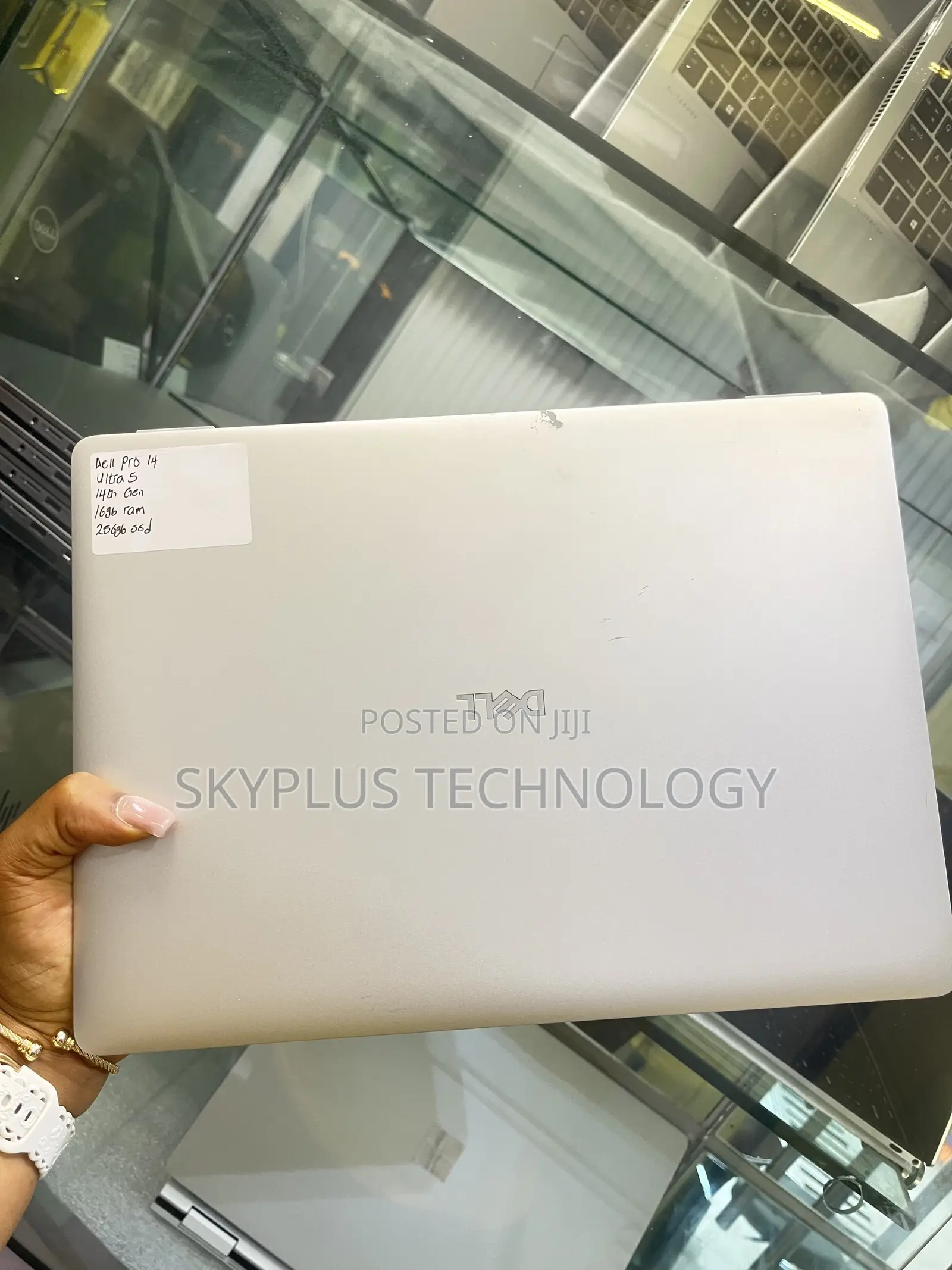 Laptop Dell Pro 14 16GB Intel Core Ultra 5 SSD 256GB