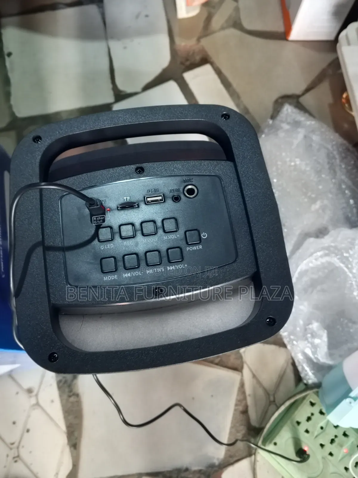 Rechargeable Sound System With Mic