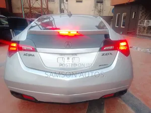 Acura MDX SUV 4dr AWD (3.7L 6cyl 6A) 2011 Silver