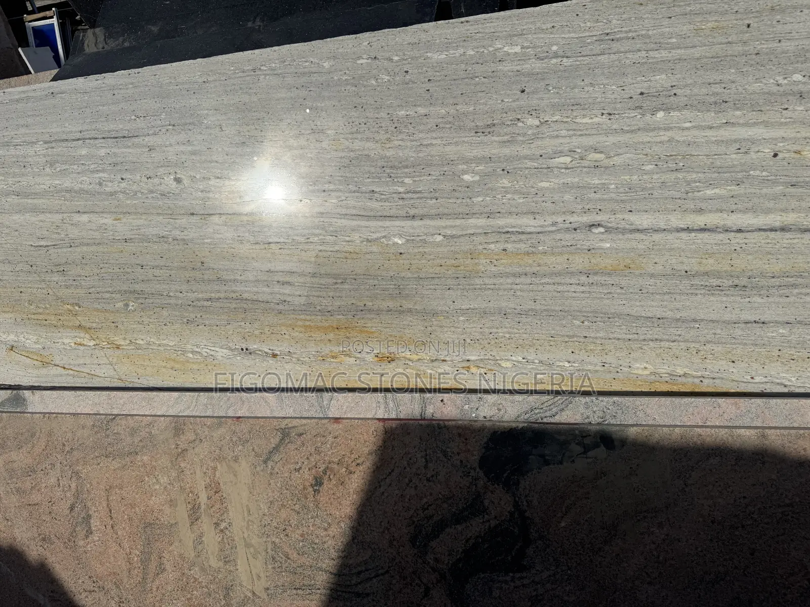 Roster Gold Marble