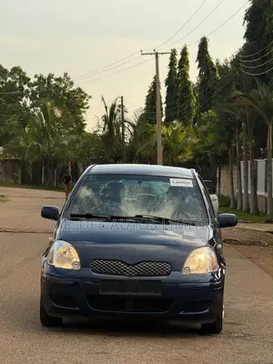 Toyota Yaris 2003 Blue