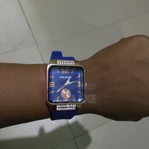 Unisex Rubber Wristwatch