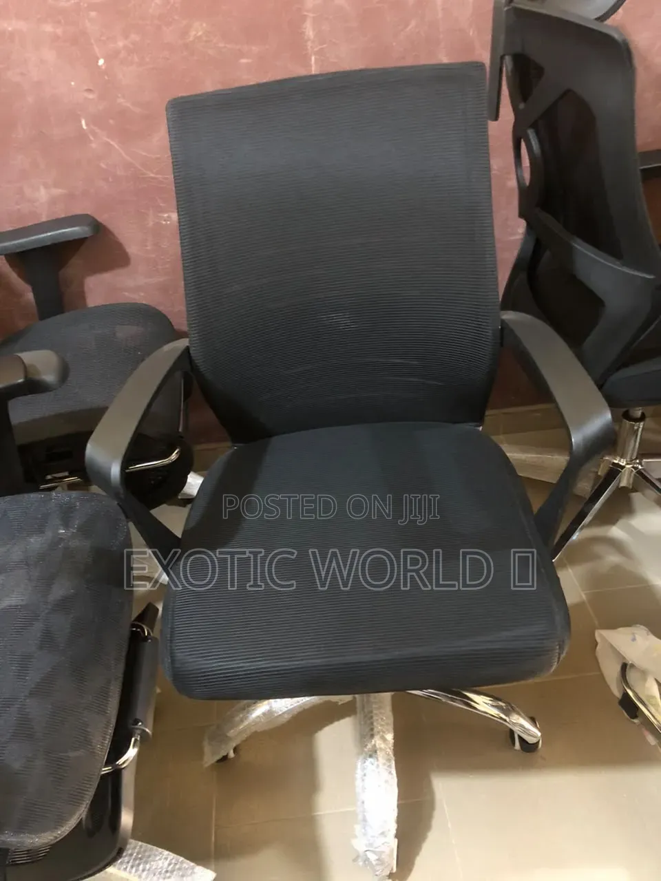 Modern Ergonomic Office Chair – Executive Computer/Office Chair