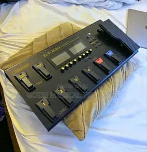 BOSS GT-100 Guitar Effect Pedal Black