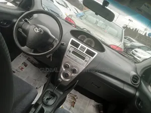 Toyota Yaris 1.3 VVT-i 2008 Black