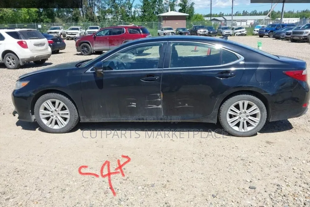 Lexus ES 2013 Black