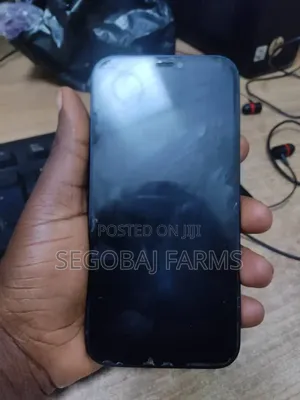 Apple iPhone 12 64 GB Black