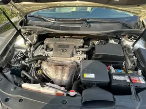 Toyota Camry XLE 4dr Sedan (2.5L 4cyl 6A) 2016