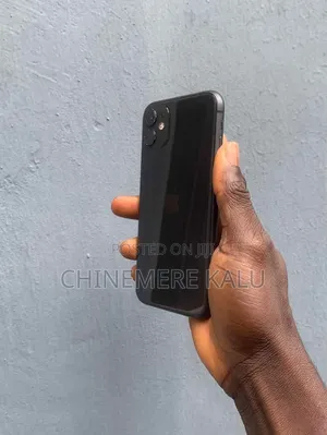Apple iPhone 11 64 GB Black