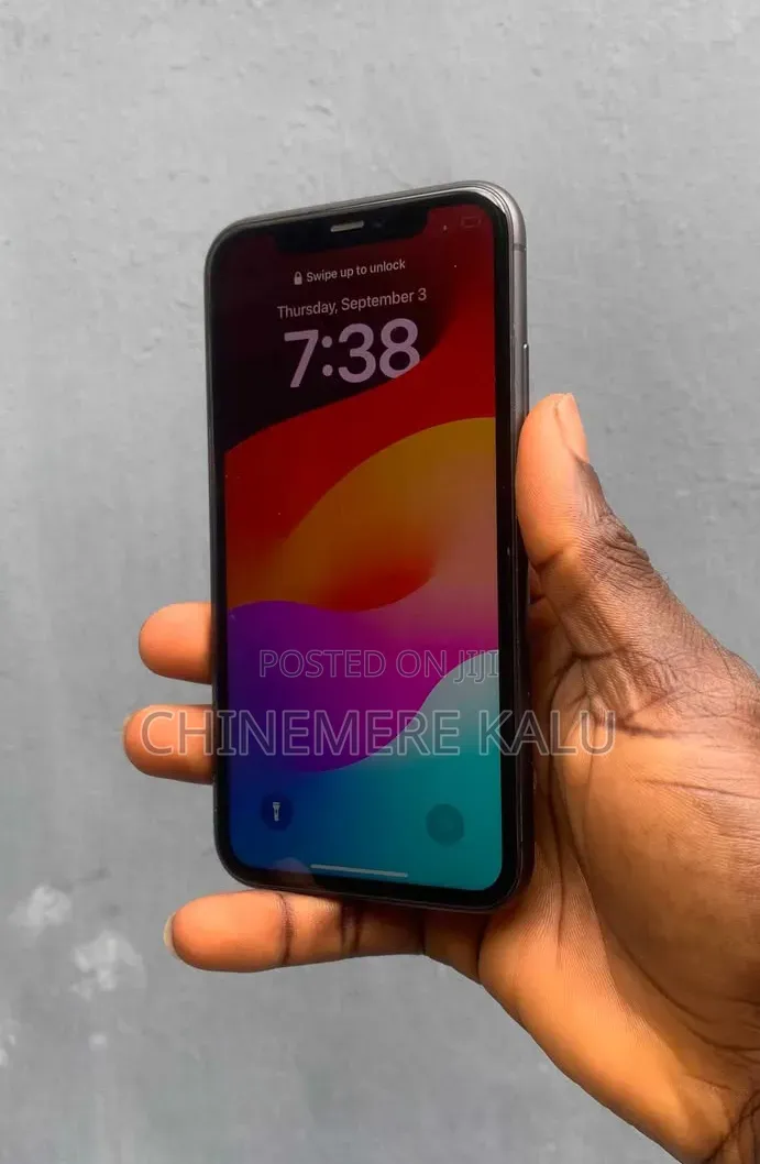 Apple iPhone 11 64 GB Black