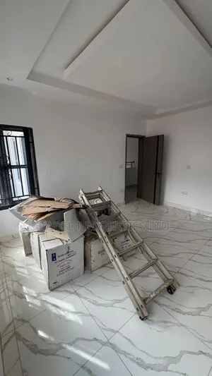 3bdrm Townhouse / Terrace in Kabusa Gardens, Dakwo District for rent