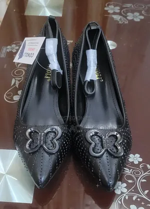 Beautiful Outing Conoli Cover Shoe for Your Girls