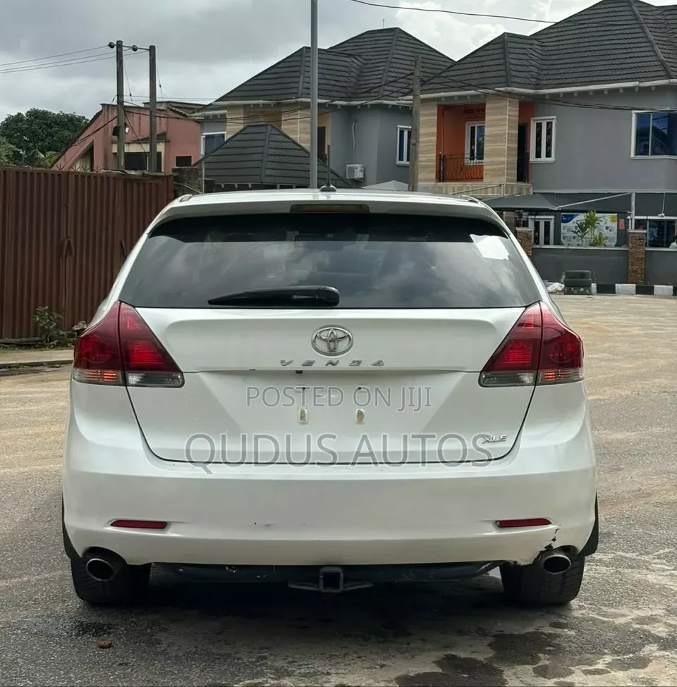 Toyota Venza 2013 White