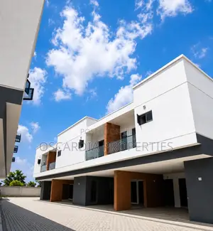 3bdrm Townhouse/Terrace in Ado / Ajah for sale