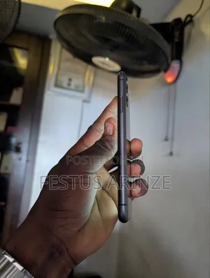 Apple iPhone 11 128 GB Black