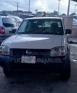 Nissan NP300 2014 White