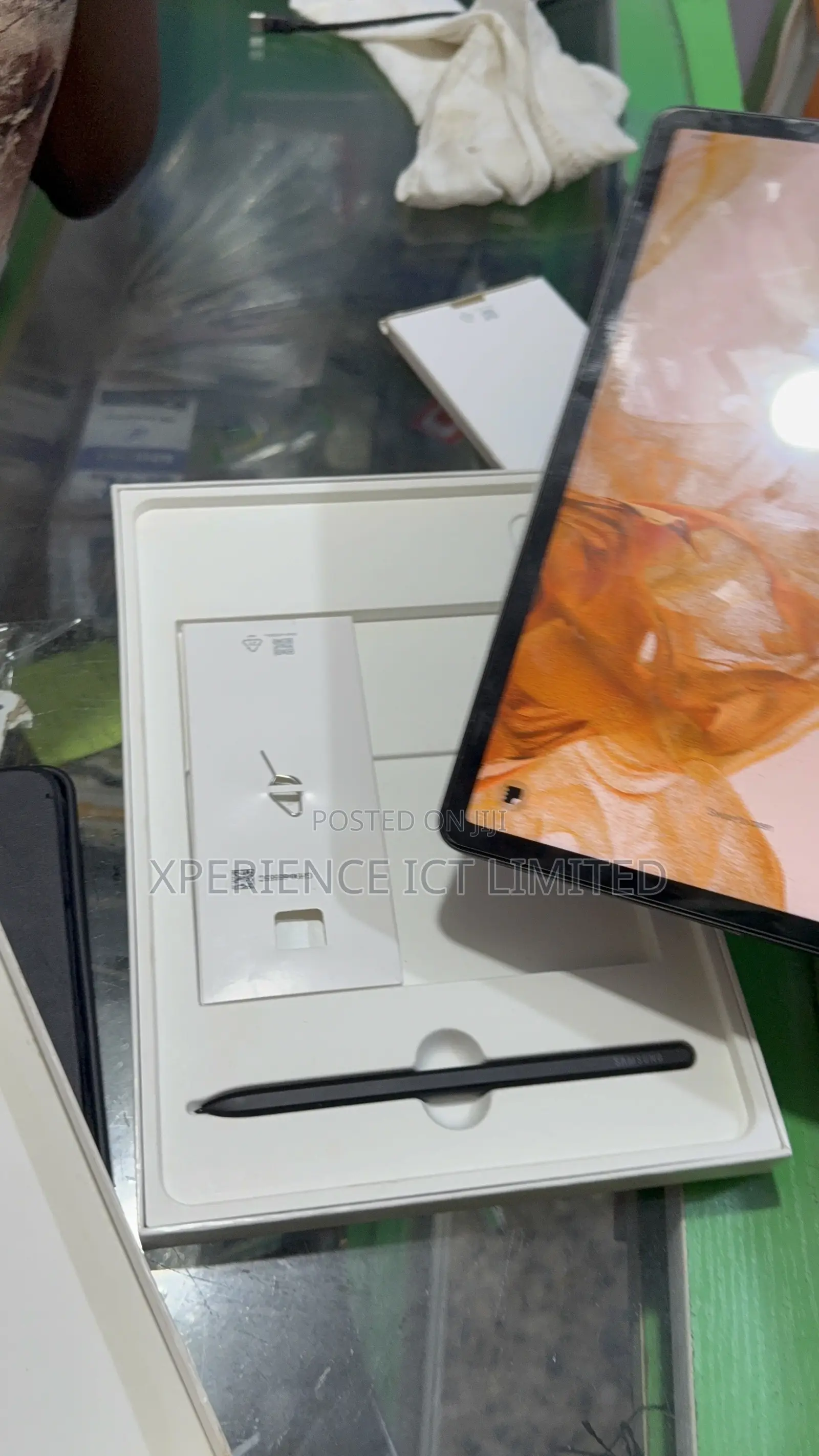 New Samsung Galaxy Tab S8 128 GB Gray