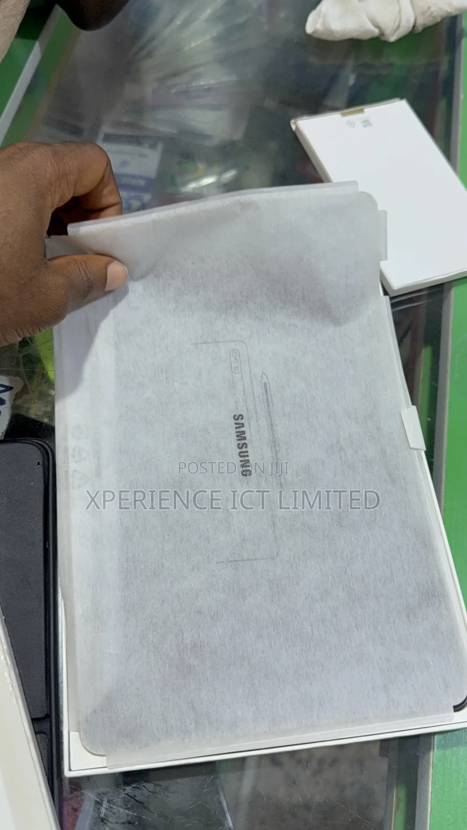 New Samsung Galaxy Tab S8 128 GB Gray
