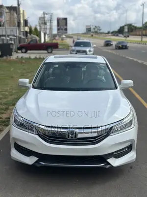 Honda Accord Touring 4dr Sedan FWD (3.5L 6cyl 6A) 2016 White