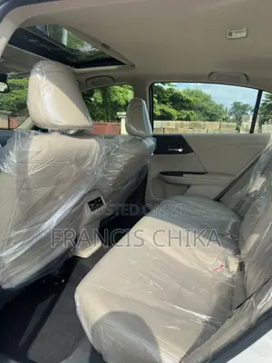 Honda Accord Touring 4dr Sedan FWD (3.5L 6cyl 6A) 2016 White
