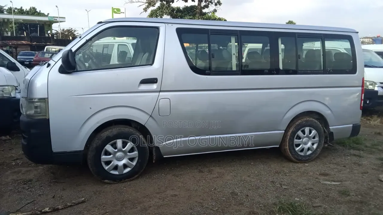 Toyota HiAce 2010 Grey