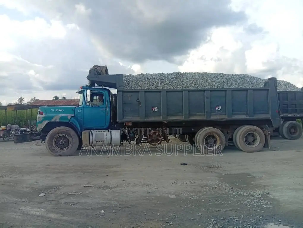 Granite Chippings Supply — Nationwide Delivery