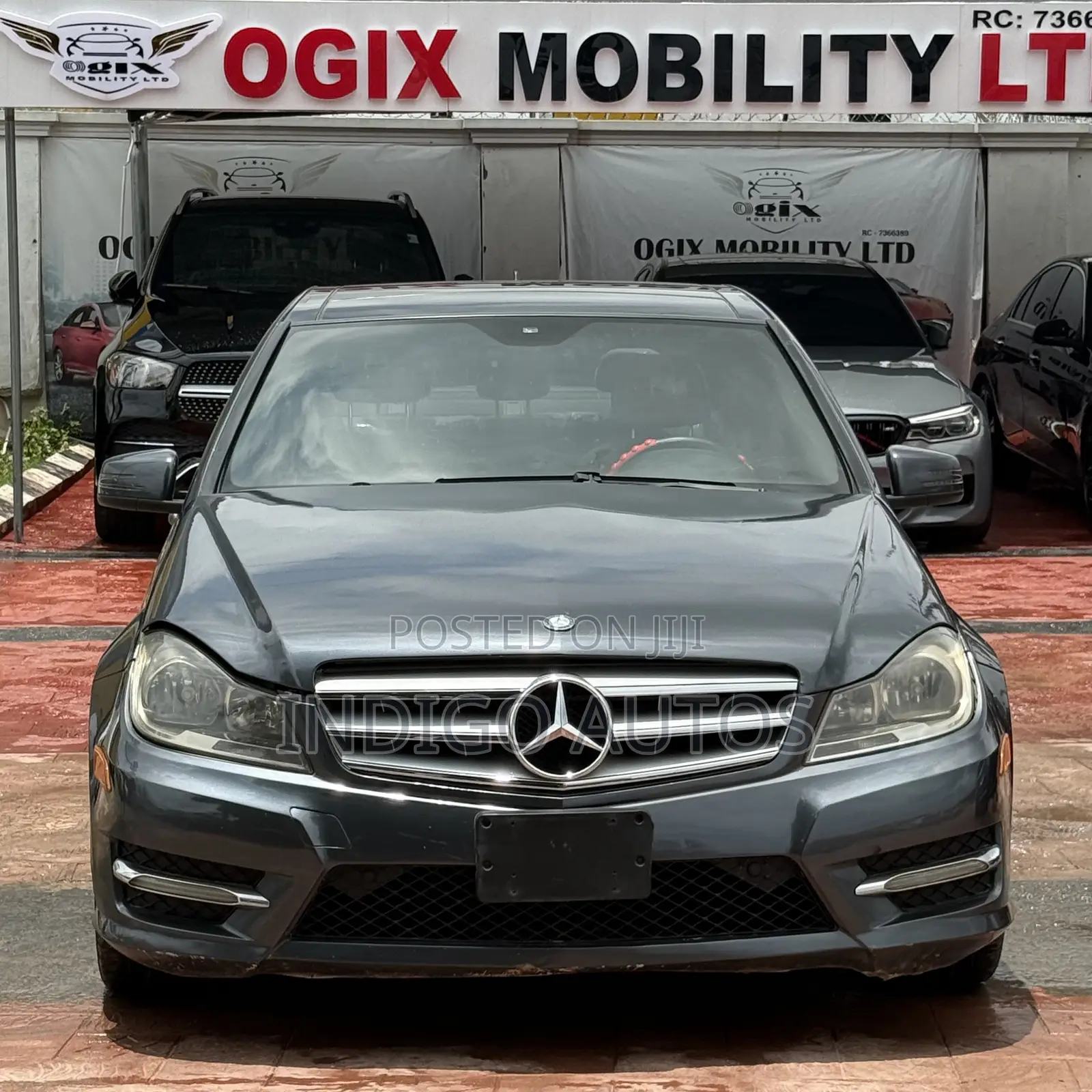Mercedes-Benz C300 2010 Gray