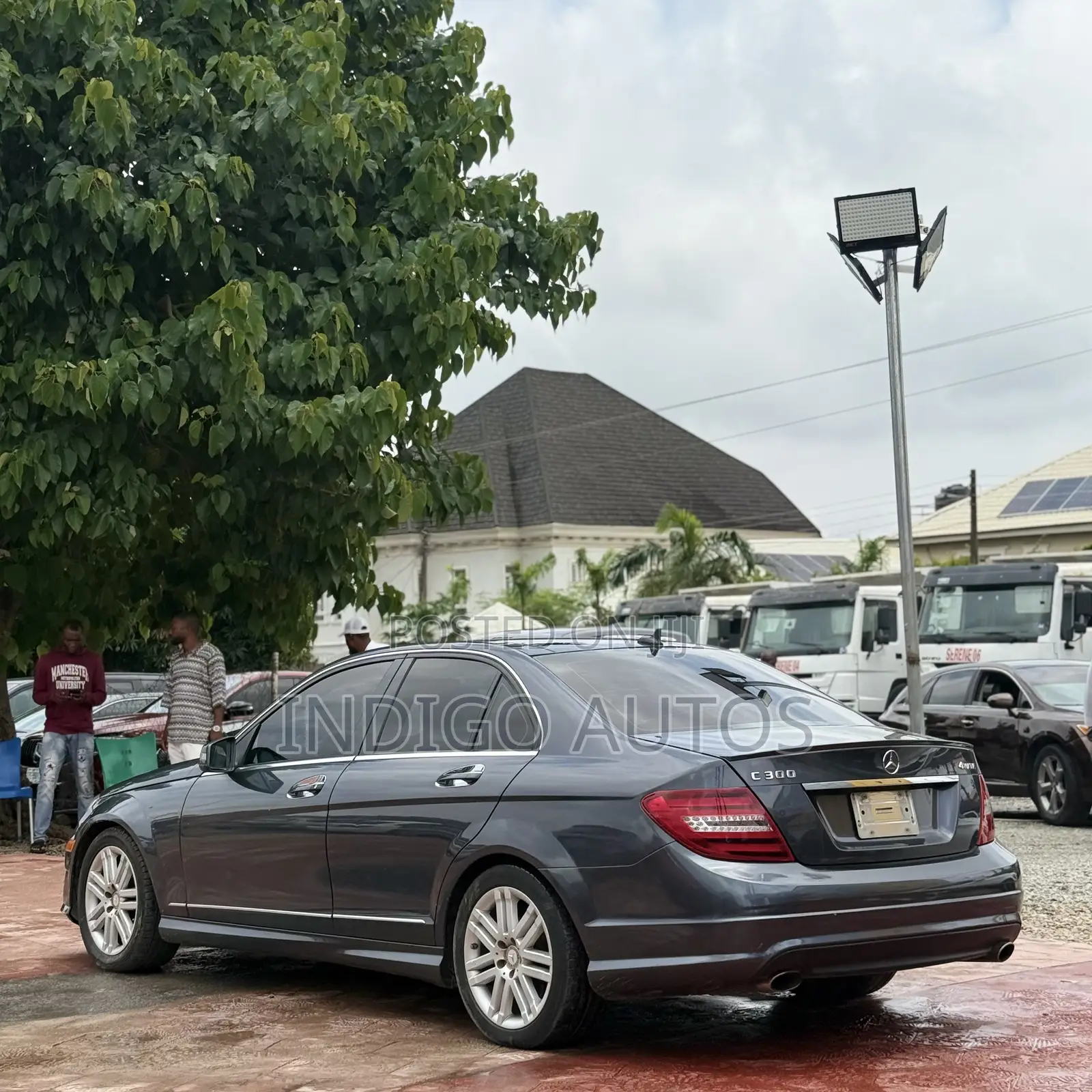 Mercedes-Benz C300 2010 Gray