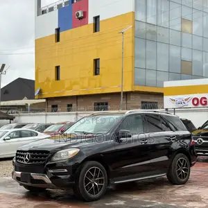 Mercedes-Benz M Class ML350 4MATIC 4dr SUV AWD (3.5L 6cyl 7A) 2014