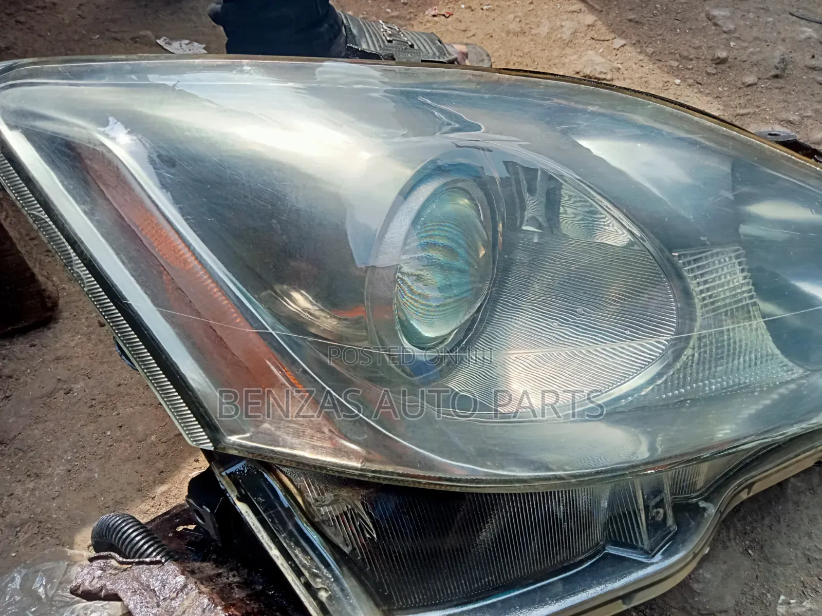 Lexus IS 250 Headlight Replacement