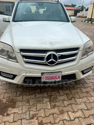 Mercedes-Benz GLK-Class 350 4MATIC 2011 White