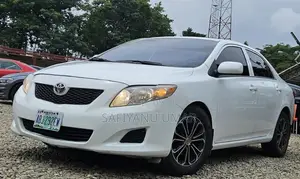 Toyota Corolla 2010 White