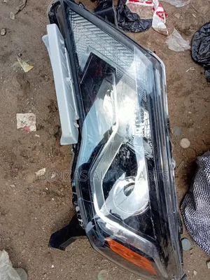 Nissan Pathfinder 2018 Headlight