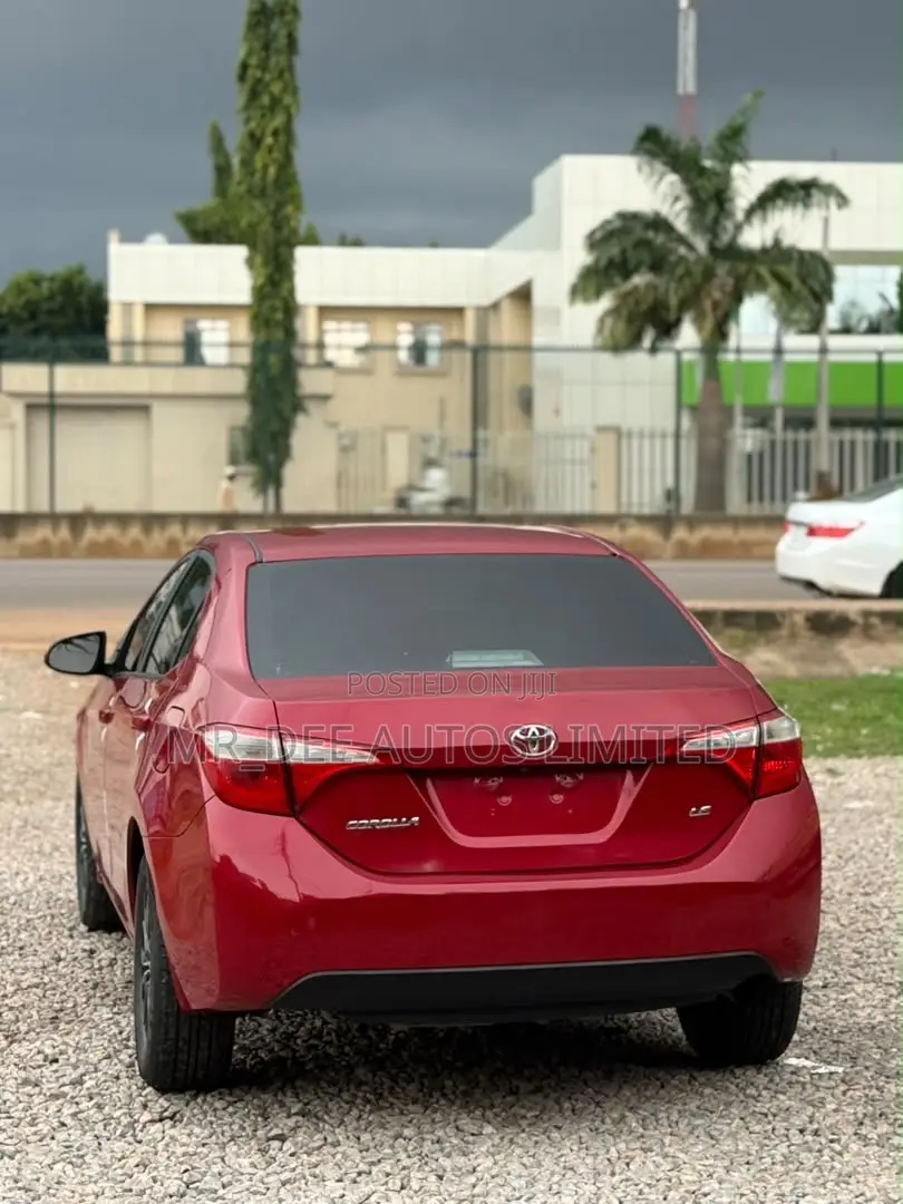Toyota Corolla 2015 Red