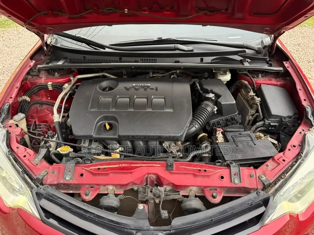 Toyota Corolla 2015 Red