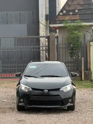 Toyota Corolla S 4dr Sedan (1.8L 4cyl CVT) 2015 Black