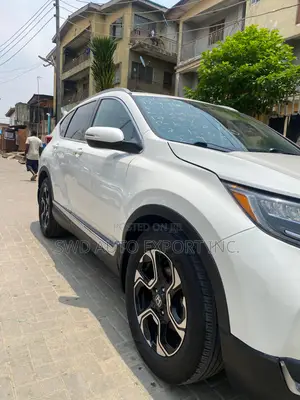 Honda CR-V Touring AWD 2018 White