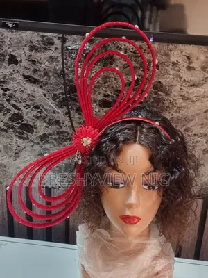 Red Ring Fascinator