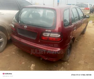 Nissan Almera Tino 2002 Brown